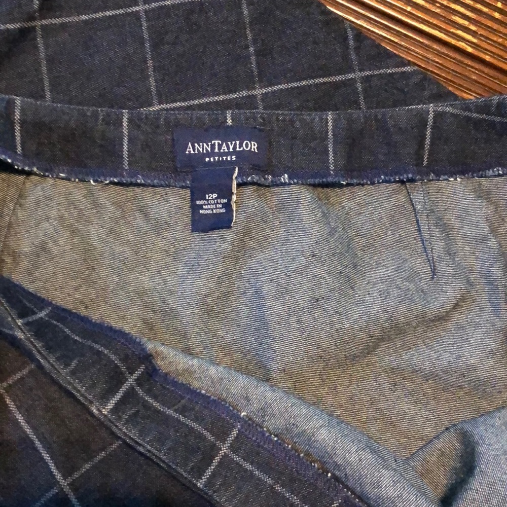 Ann Taylor denim skirt - Picture 5 of 7